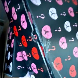 I Jeffree Star Mystery box. I purchased 2 thinking I’d get different items.